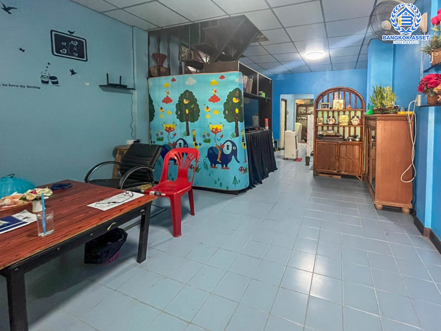 ทาวน์เฮ้าส์มือสองย่านนนทบุรี ม.จิตตกาญจน์วิลล่า บางใหญ่-เซ็นทรัลเวสต์เกต เนื้อที่ 16 ตร.ว. ฟังก์ชัน 2 ห้องนอน 2 ห้องน้ำ 1 ที่จอดรถ บ้านทาสีใหม่ พร้อมเข้าอยู่ บนทำเลเดินทางง่าย เพียง 10 นาที ถึงเซ็นทรัลเวสท์เกต และรถไฟฟ้าสายสีม่วง "สถานีสามแยกบางไผ่"...